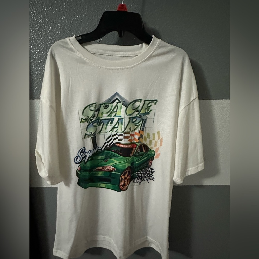 Oversized Graphic tee